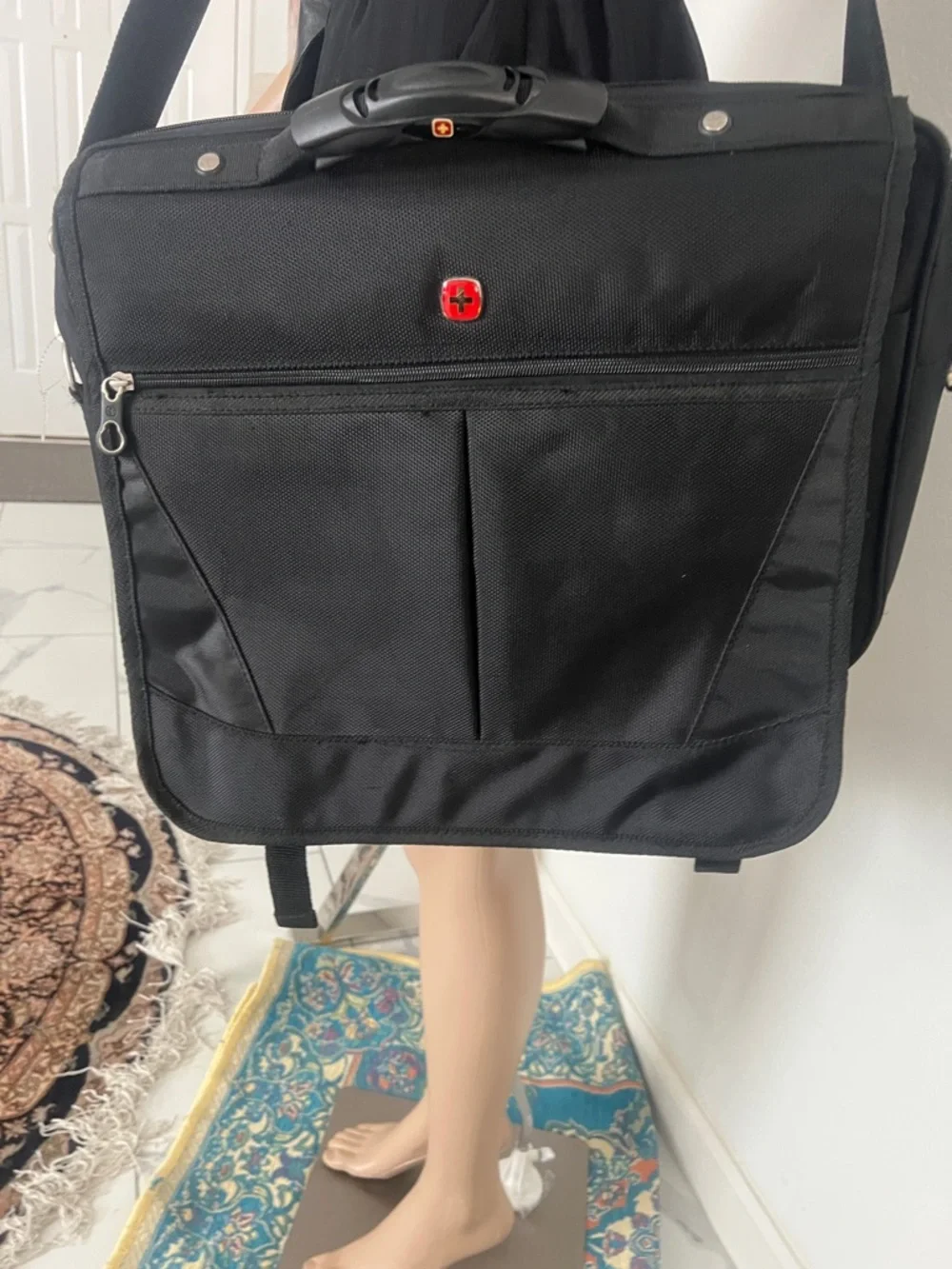 SwissGear Black Laptop Messenger Bag with Red Logo crossbody with 5-place to use